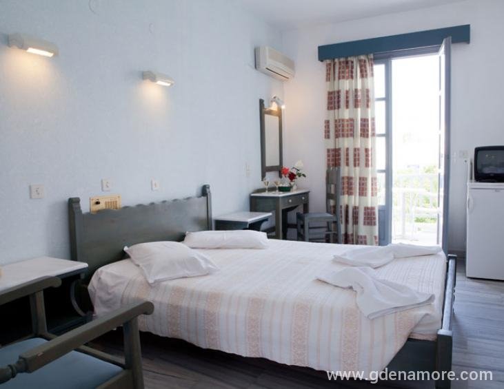 Hotel Polos 3* Paros